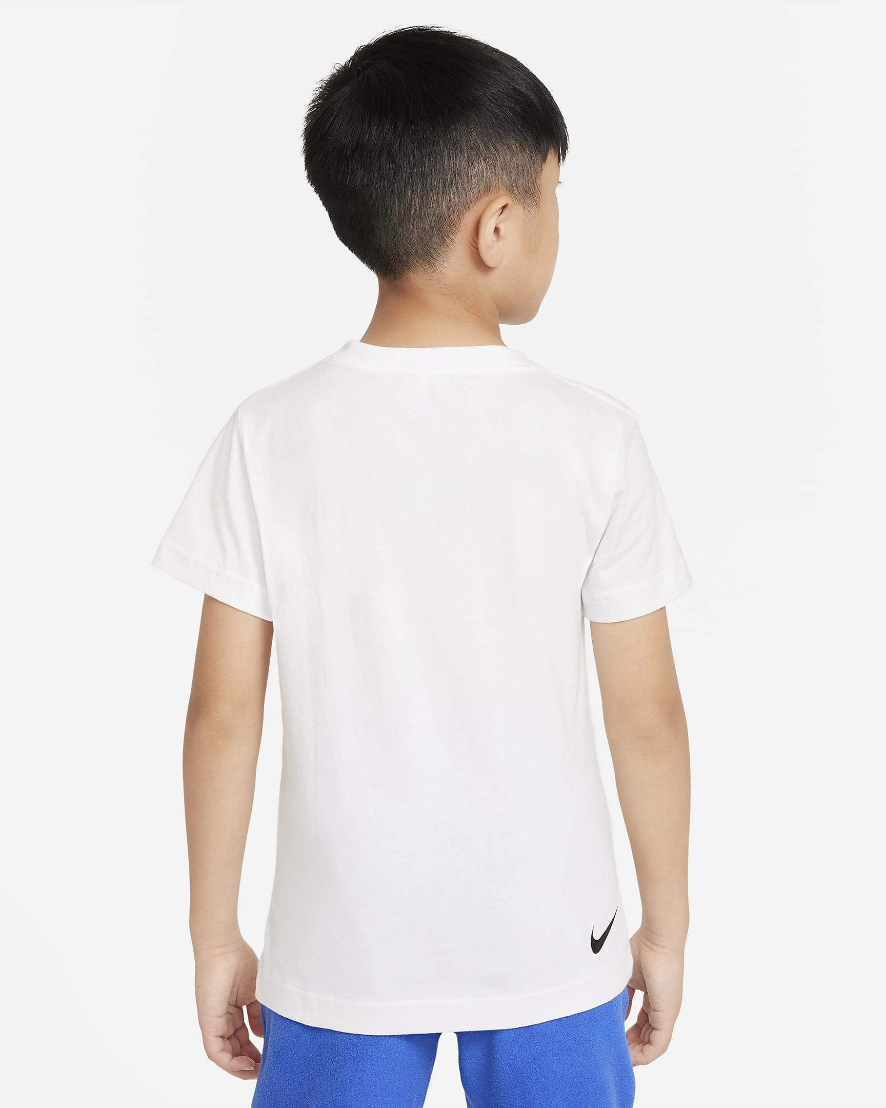 Nike ACG T-shirt voor kleine avonturiers, klaar voor de speeltuin en de wildernis, met stijl en comfort!